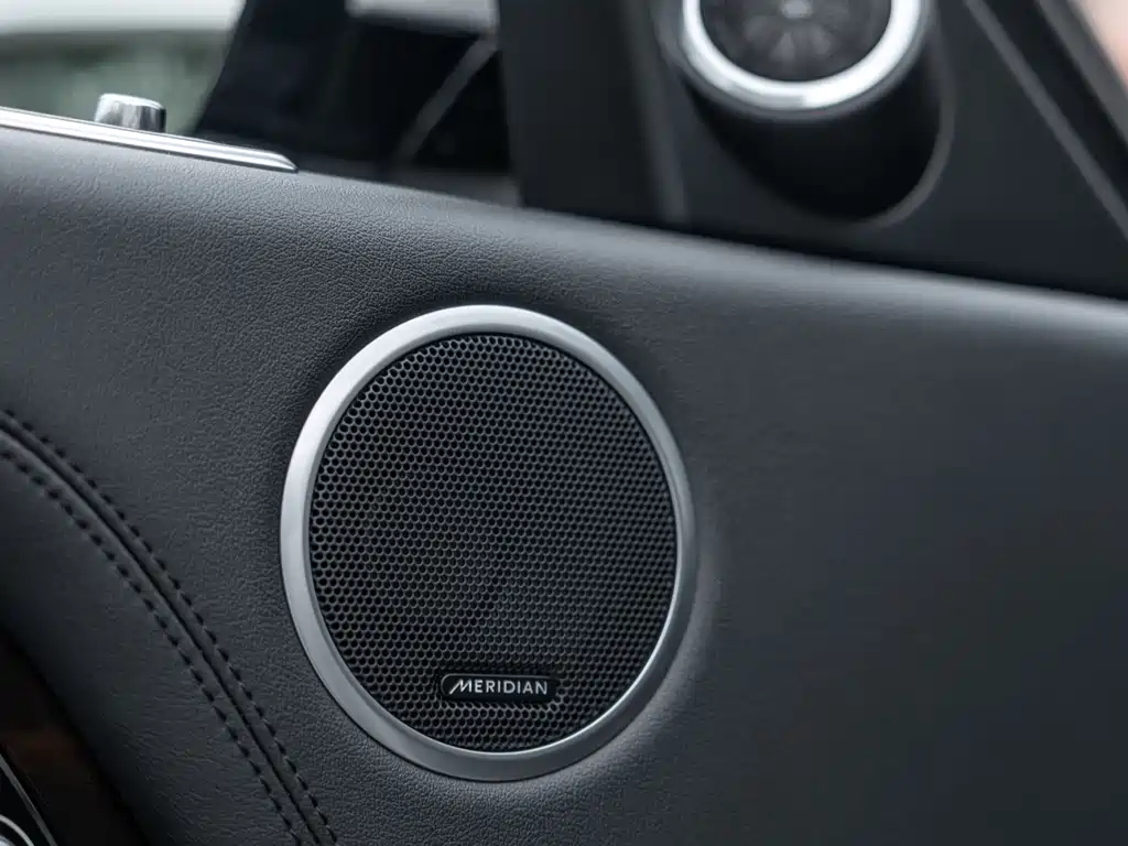 Land Rover Range Rover 2020 — фото 19