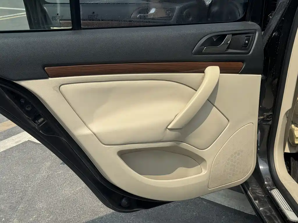 Skoda Octavia 2013 — фото 14