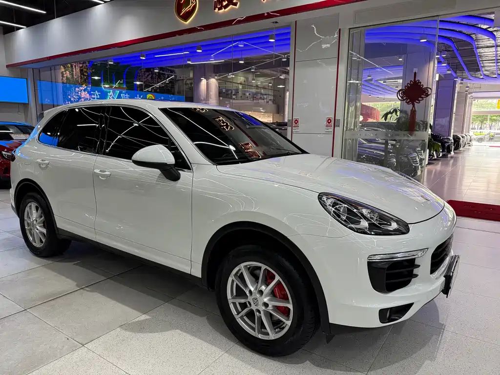 Porsche Cayenne 2015 — фото 3