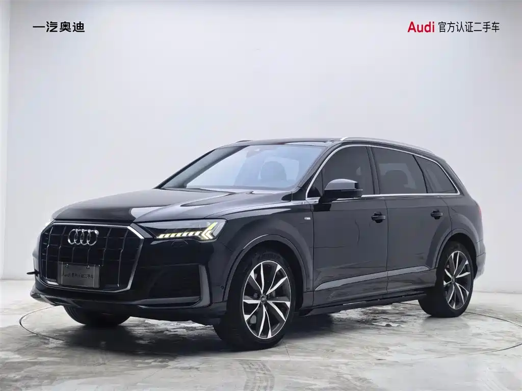 Audi Q7 2023 — фото 1