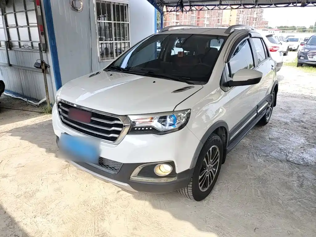 Haval H1 2015 — фото 1