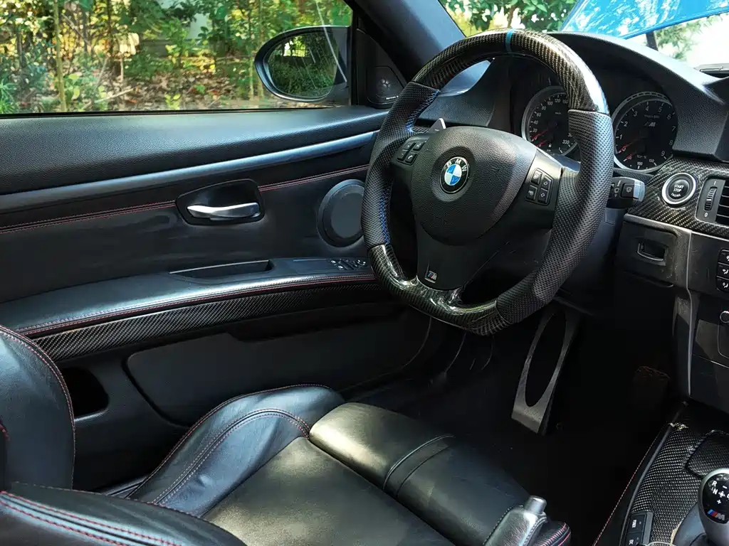 BMW M3 2011 — фото 13