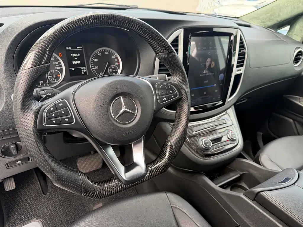 Mercedes-Benz Vito 2020 — фото 20