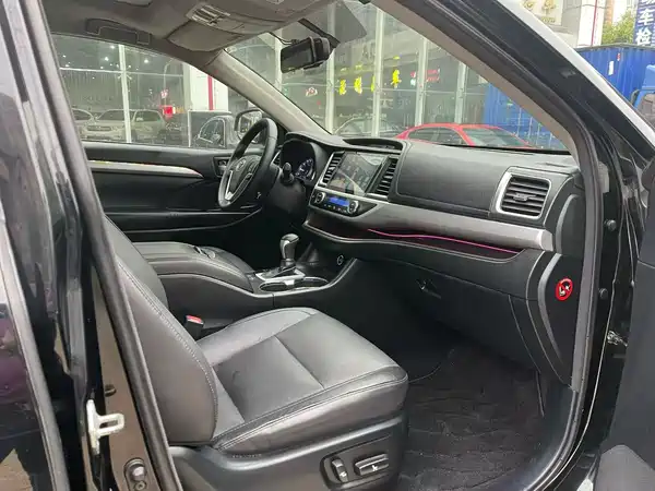 Toyota Highlander 2017