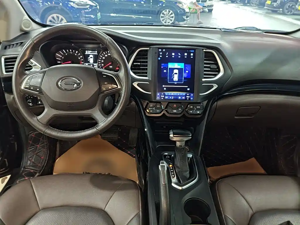 GAC Trumpchi GS4 2016 — фото 10