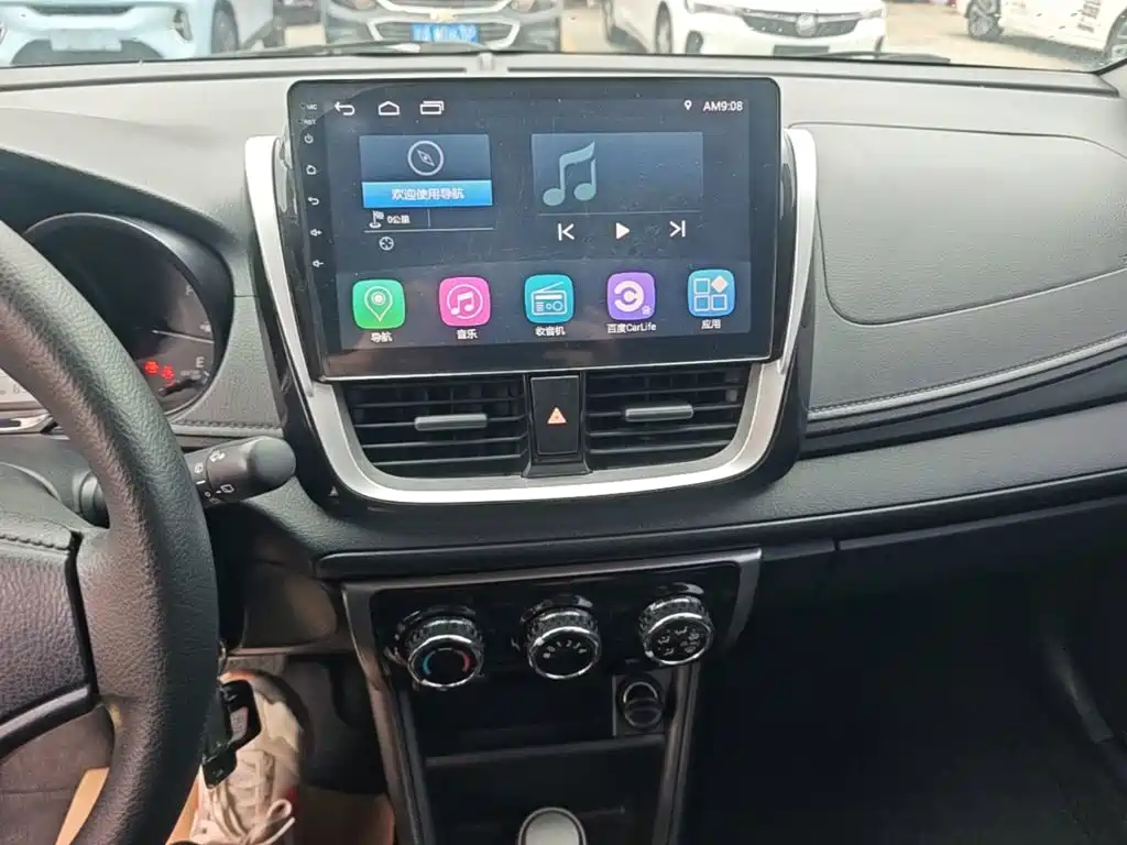 Toyota Yaris L 2019 — фото 13