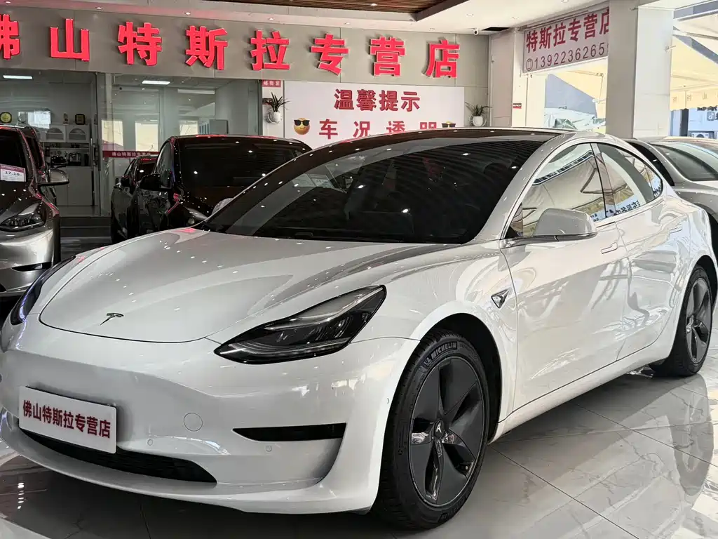 Tesla Model 3 2020 — фото 1