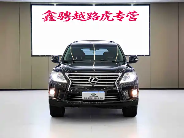 Lexus LX 2012