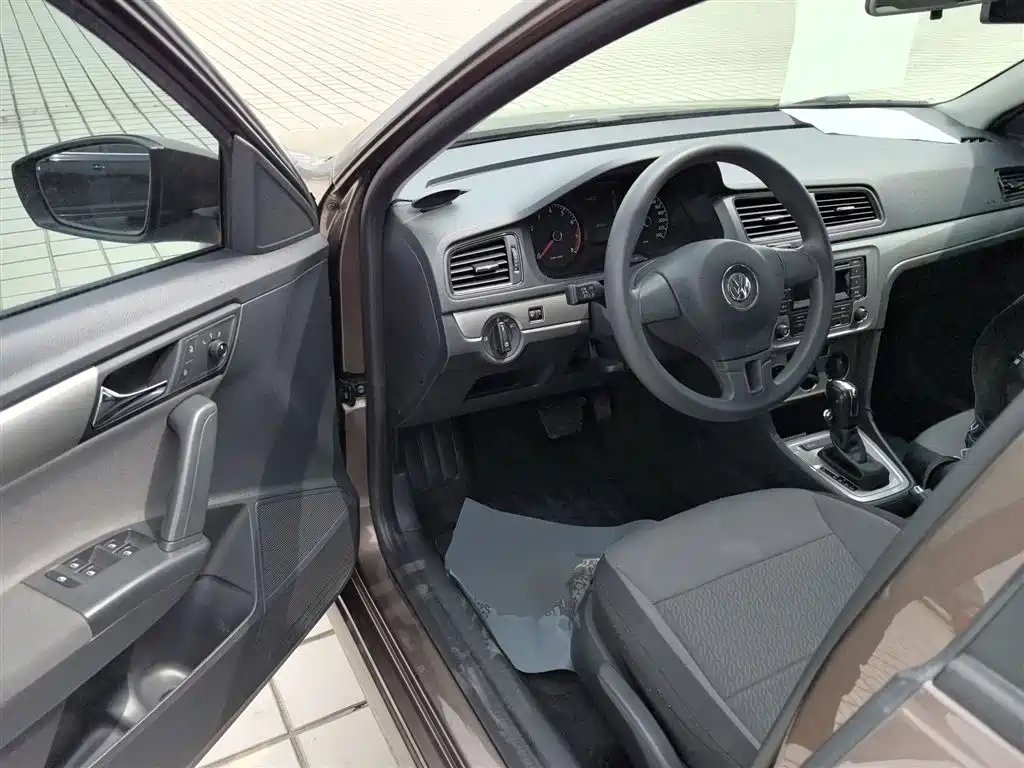 Volkswagen Gran Lavida 2015 — фото 12