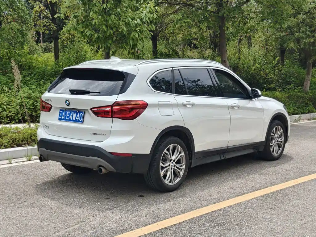 BMW X1 2019 — фото 8