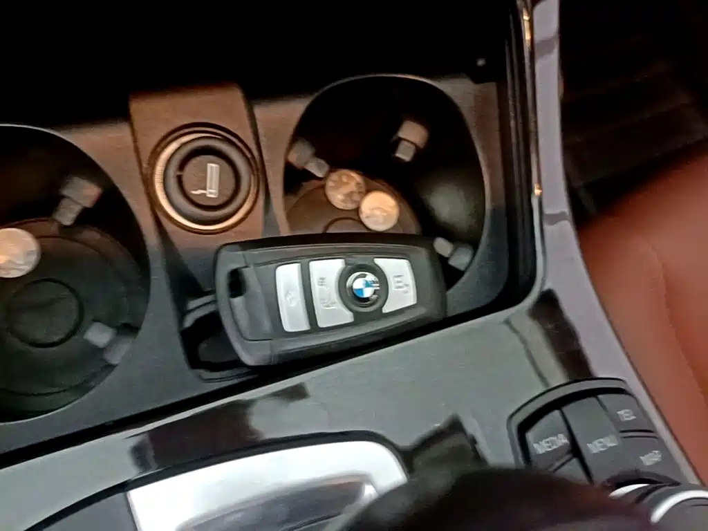 BMW 5 Series 2017 — фото 9