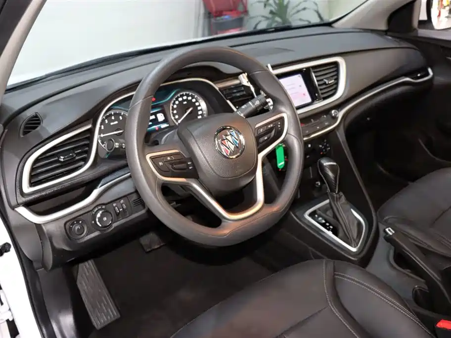 Buick Excelle 2021 — фото 10