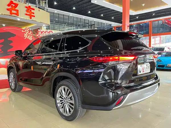 Toyota Highlander 2022
