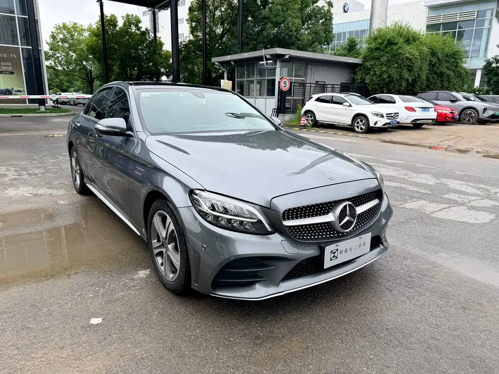 Mercedes-Benz C-Class 2019