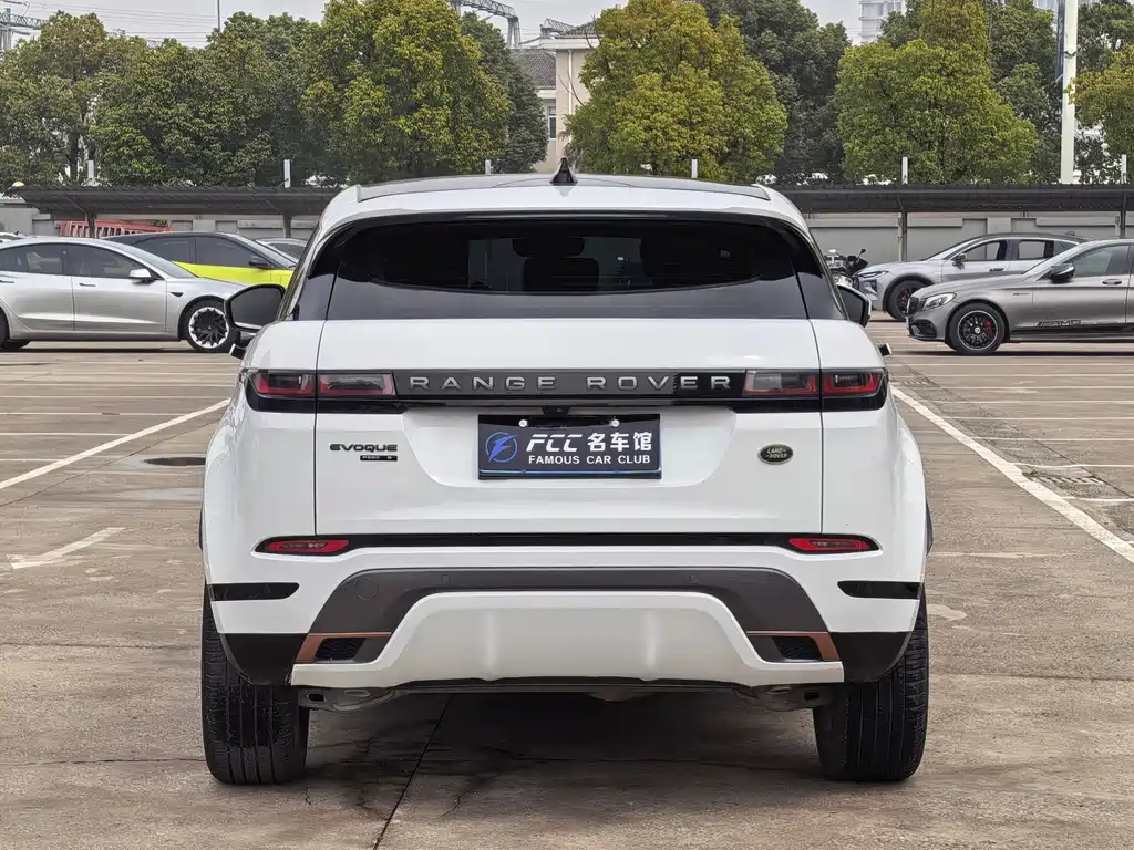 Land Rover Evoque 2021 — фото 3
