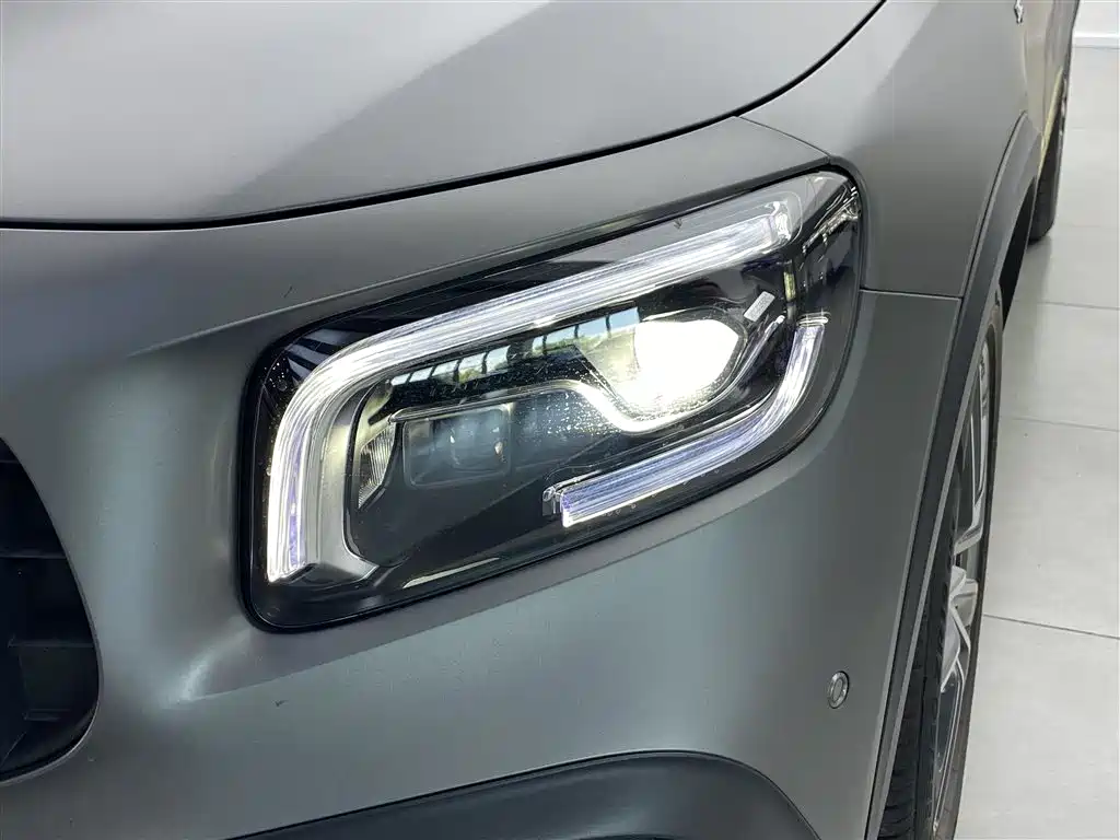 Mercedes-Benz GLB AMG 2022 — фото 11