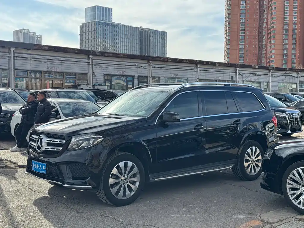 Mercedes-Benz GLS 2017 — фото 1