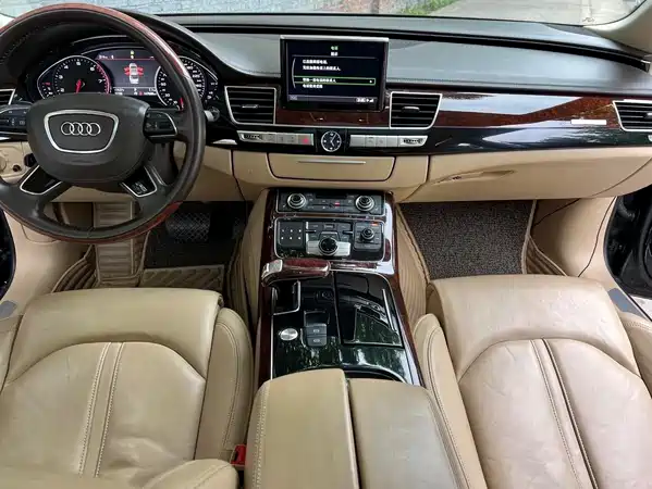 Audi A8 2013