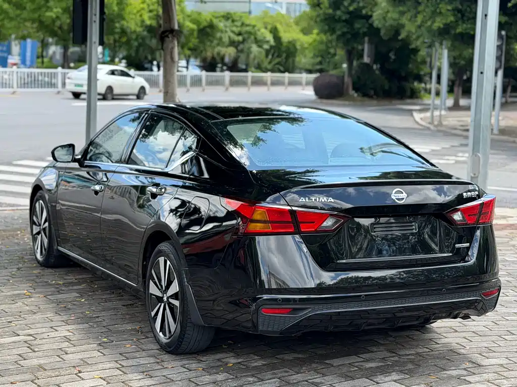 Nissan Teana 2021