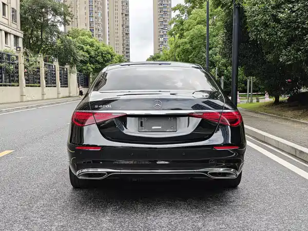 Mercedes-Benz S-Class 2024