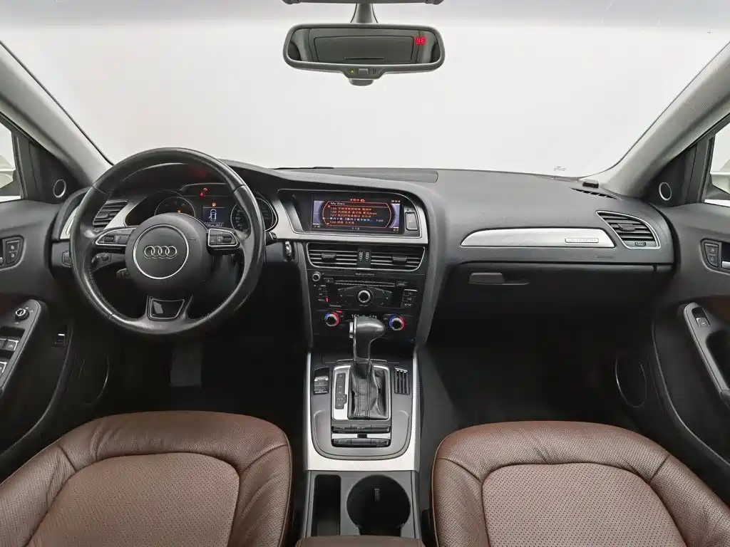 Audi A4L 2016