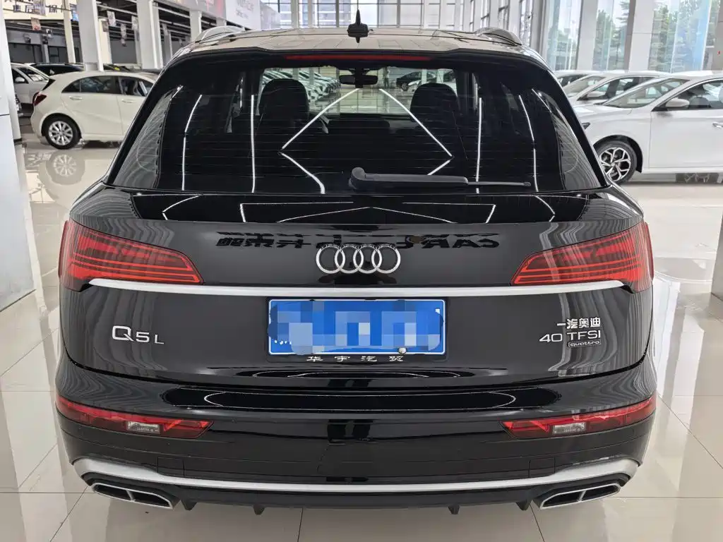 Audi Q5L 2025 — фото 15