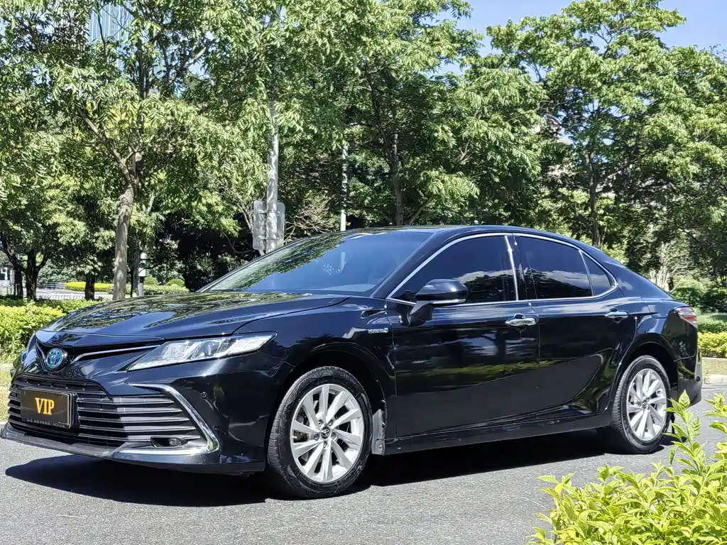 Toyota Camry 2021