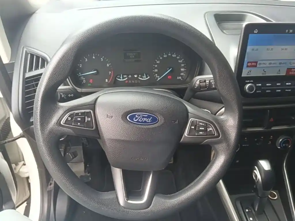 Ford Ecosport 2017 — фото 11