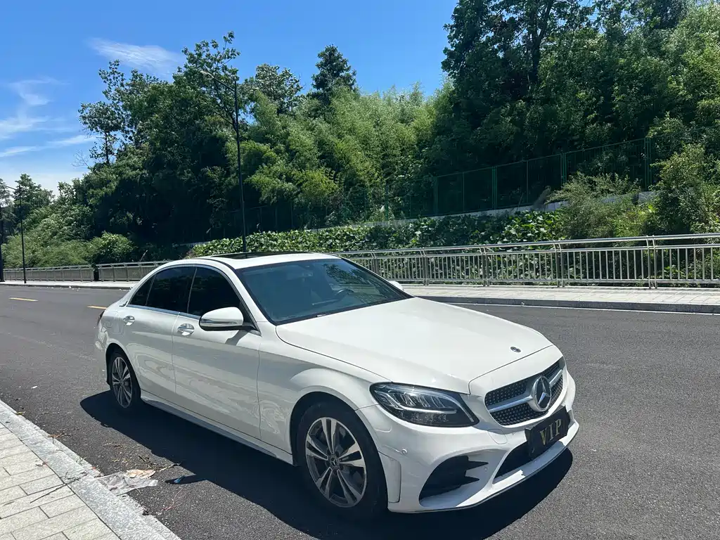 Mercedes-Benz C-Class 2020