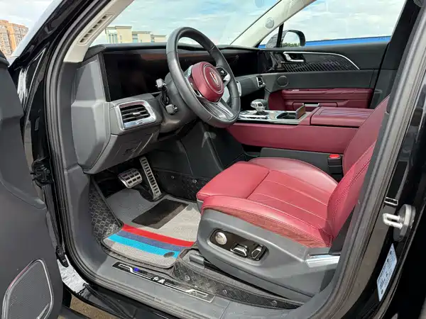 Hongqi E-HS9 2023