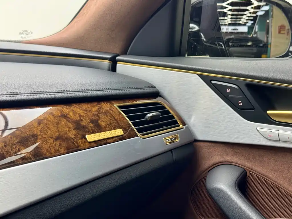 Audi A8 2016 — фото 12