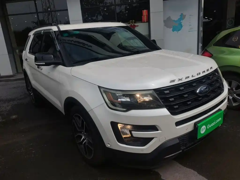 Ford Explorer 2017 — фото 4