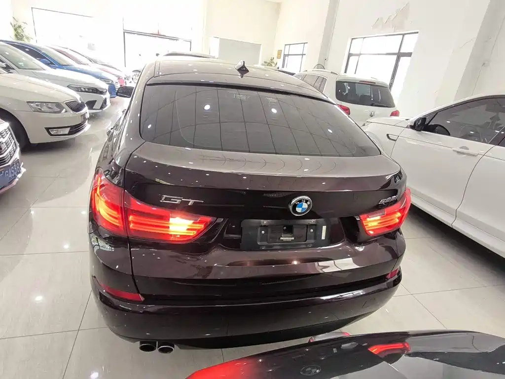 BMW 5 Series GT 2016 — фото 4