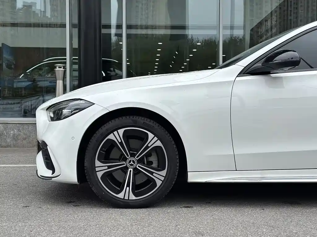 Mercedes-Benz C-Class 2022 — фото 8