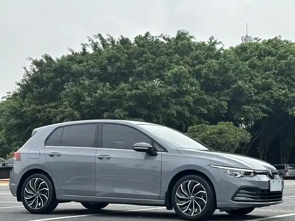 Volkswagen Golf 2022