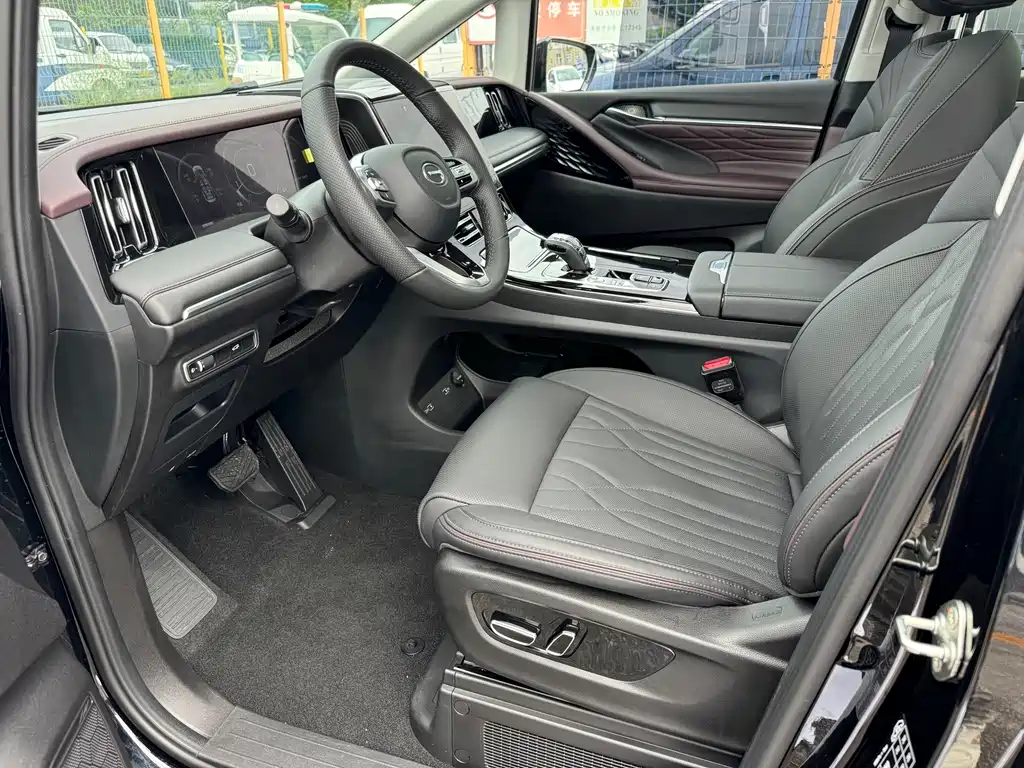 GAC Trumpchi M8 2025 — фото 7