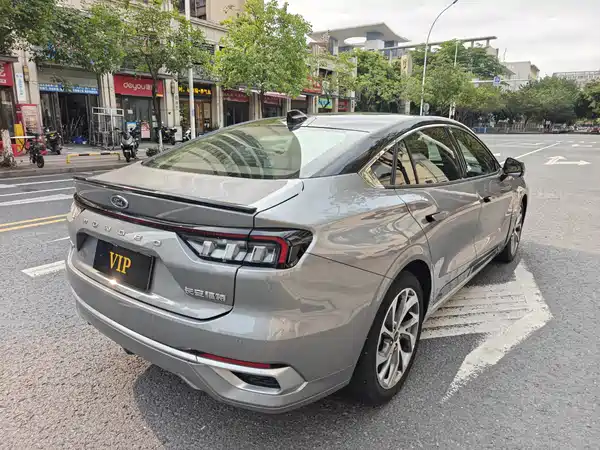 Ford Mondeo 2022