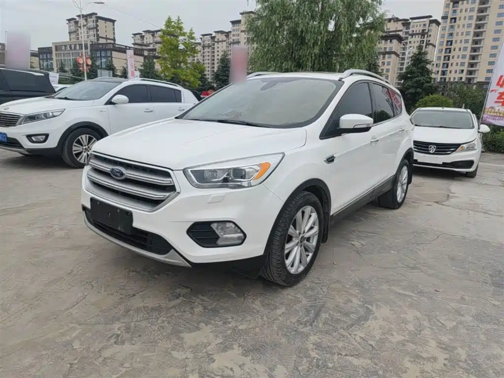 Ford Kuga 2018 — фото 1