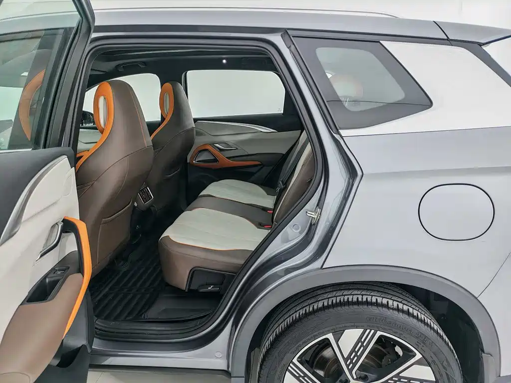BYD Song Pro New Energy 2023 — фото 8