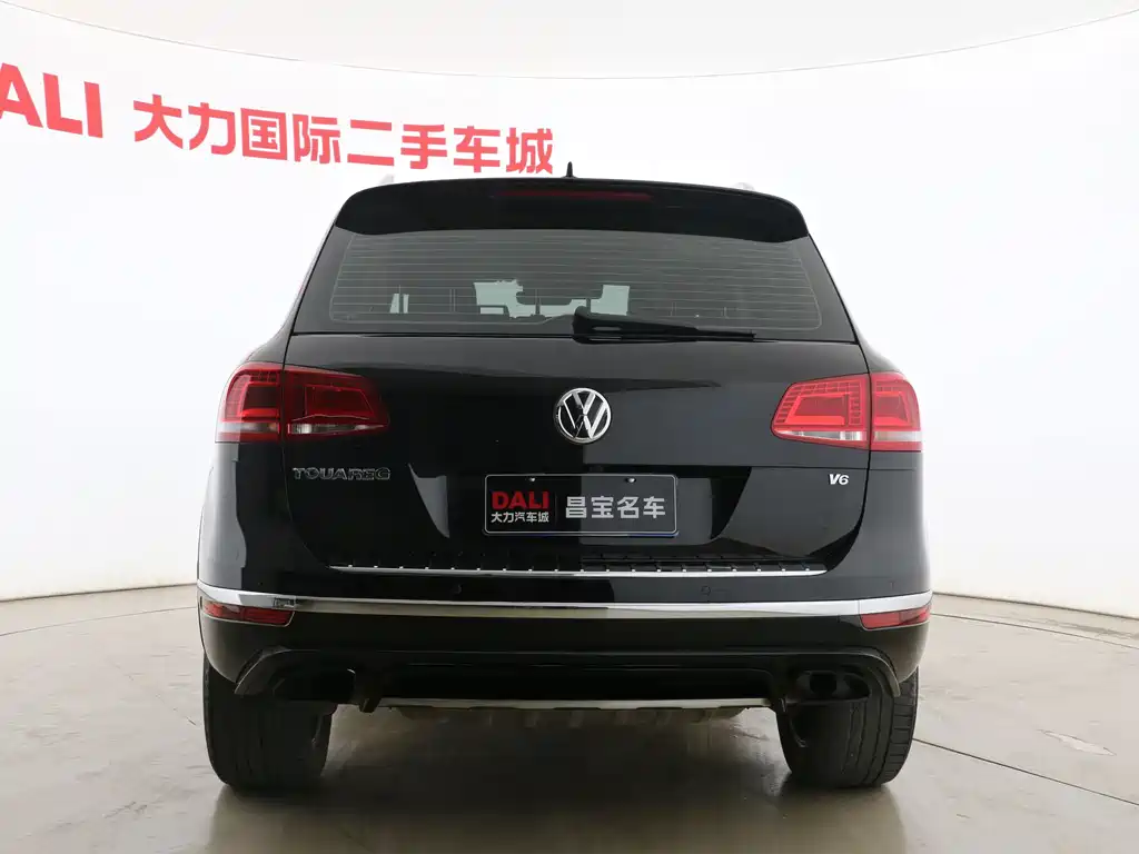 Volkswagen Touareg 2018 — фото 23