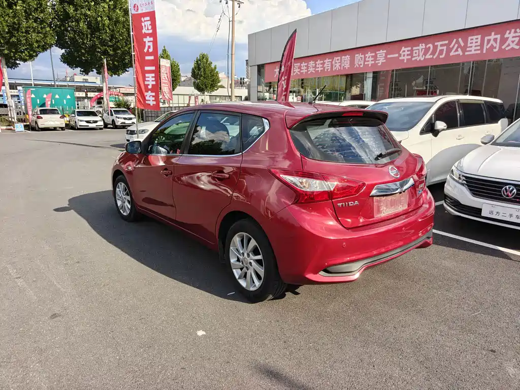Nissan Tiida 2016 — фото 4