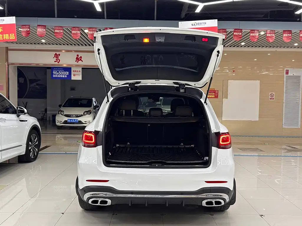 Mercedes-Benz GLC 2019 — фото 11
