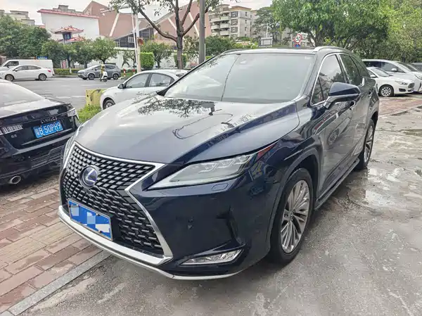 Lexus RX 2019