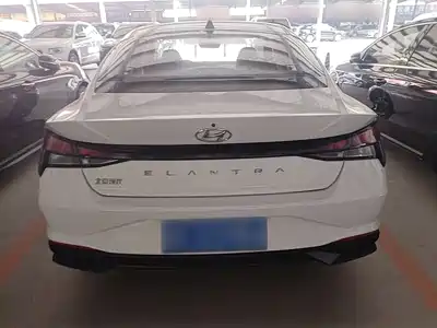 Hyundai Elantra 2023