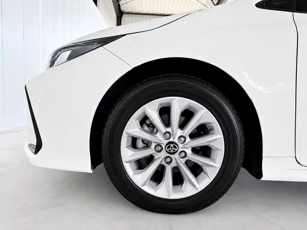 Toyota Corolla 2022 — фото 20