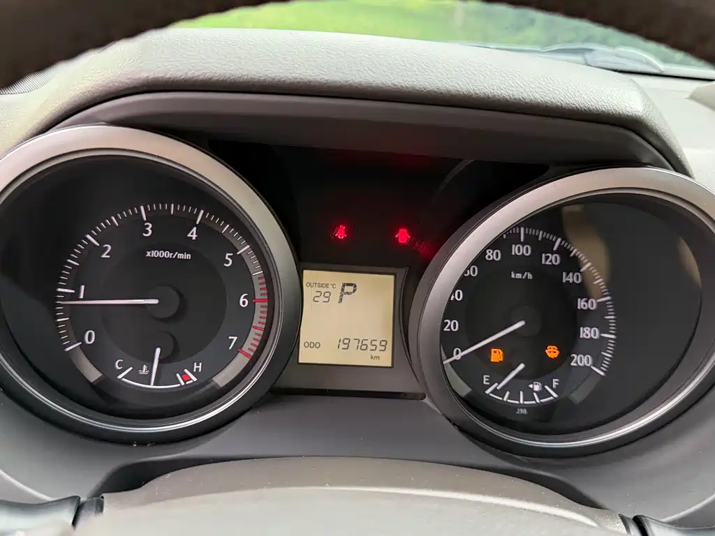 Toyota Prado 2015 — фото 15