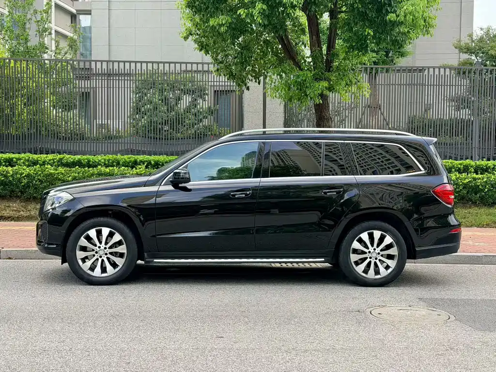 Mercedes-Benz GLS 2016 — фото 12
