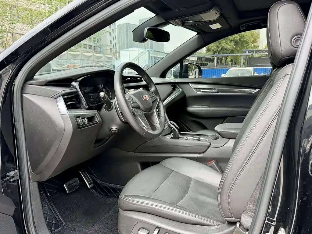 Cadillac XT5 2023 — фото 10