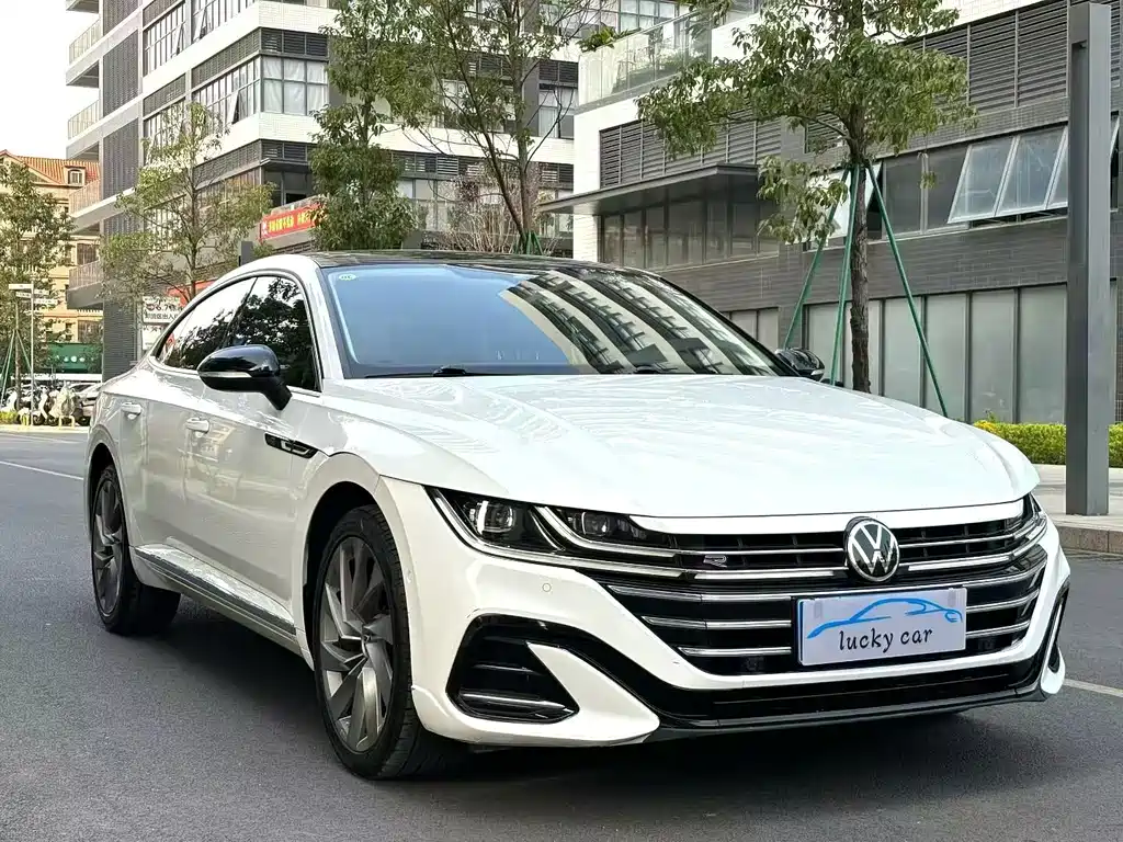 Volkswagen CC 2023 — фото 3