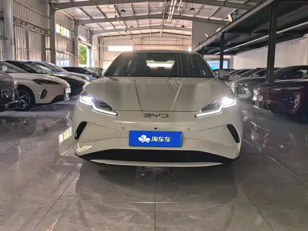 BYD Seal 06 2025